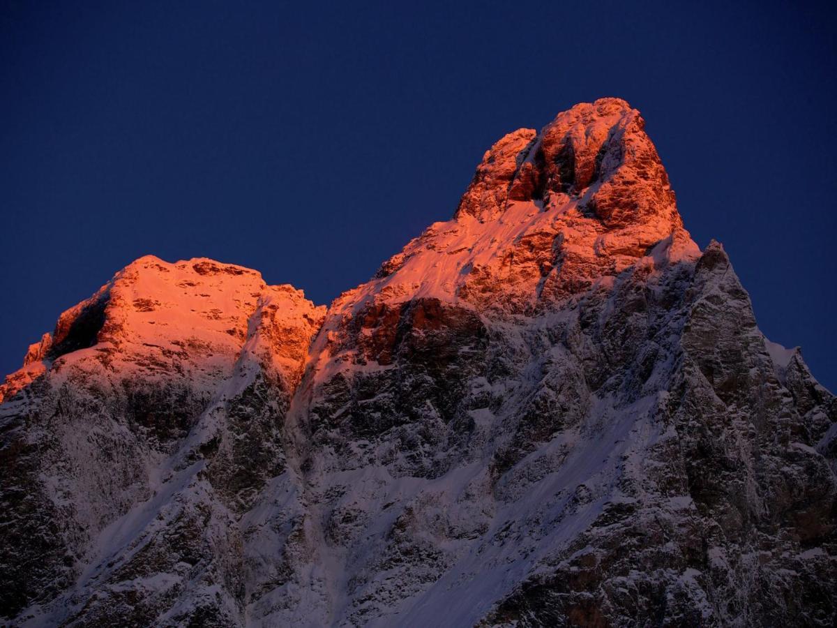 Belvilla By Oyo Just 30M From The Ski Lifts Breuil-Cervinia Bagian luar foto